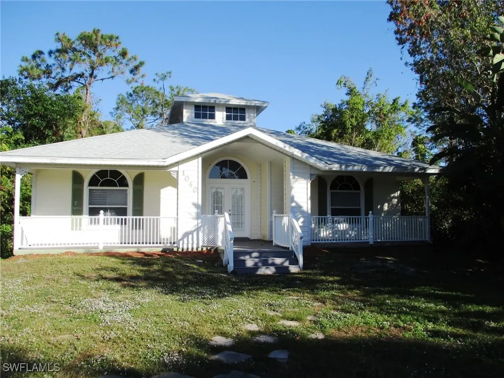1040 39th Street SW Naples FL 34117