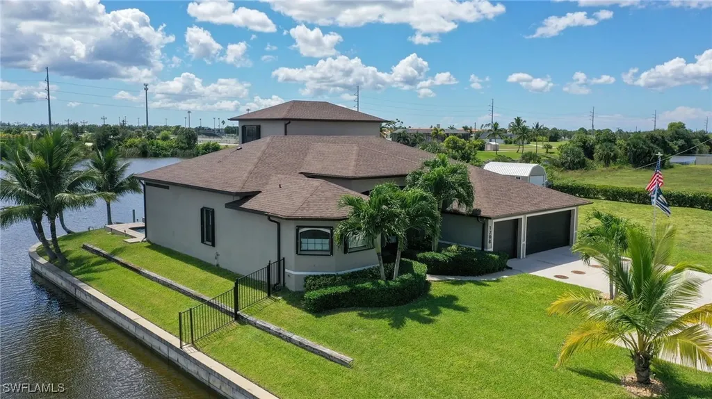 1208 NW 9th Street Cape Coral FL 33993