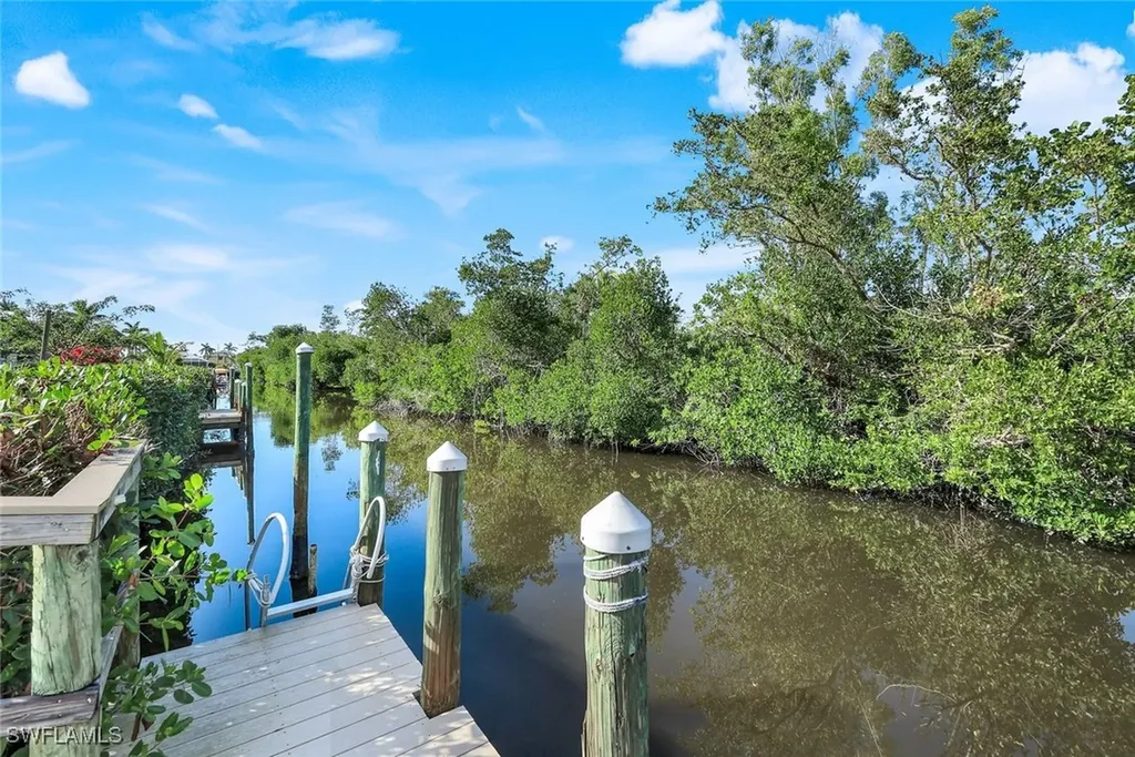 5271 Blue Crab Circle Bokeelia FL 33922
