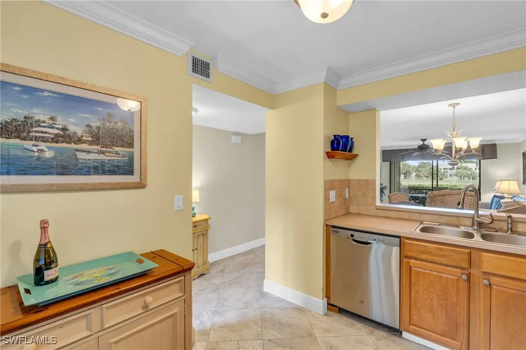 221 Fox Glen Drive Naples FL 34104