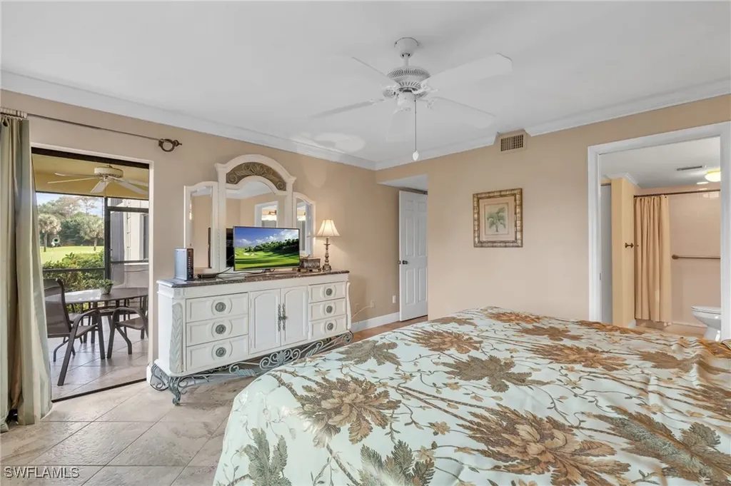 221 Fox Glen Drive Naples FL 34104