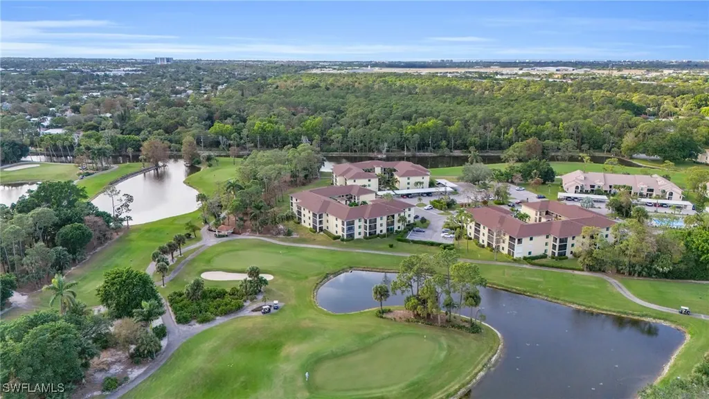 221 Fox Glen Drive Naples FL 34104