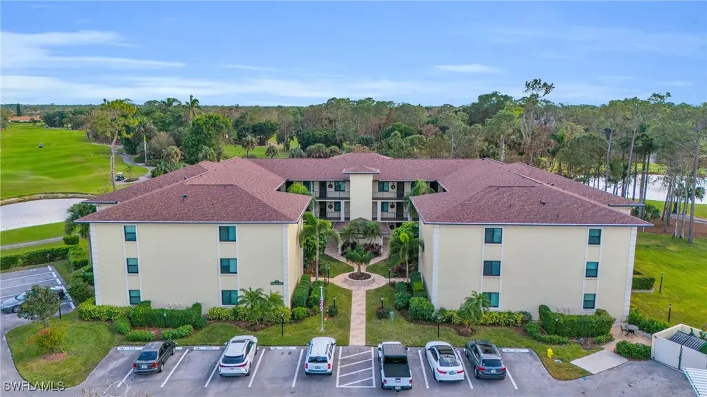 221 Fox Glen Drive Naples FL 34104