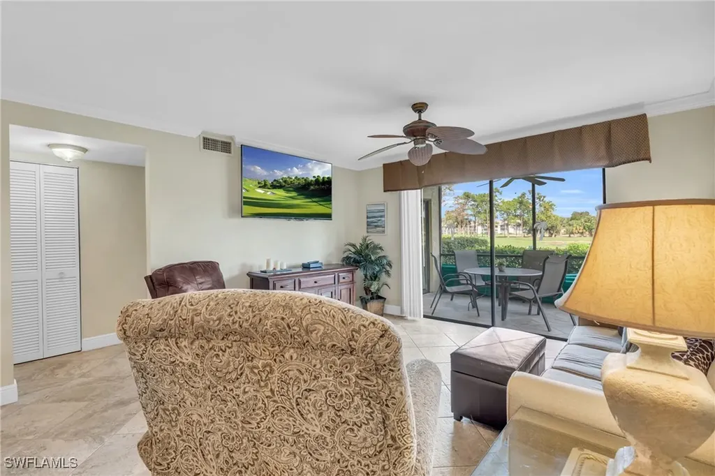 221 Fox Glen Drive Naples FL 34104