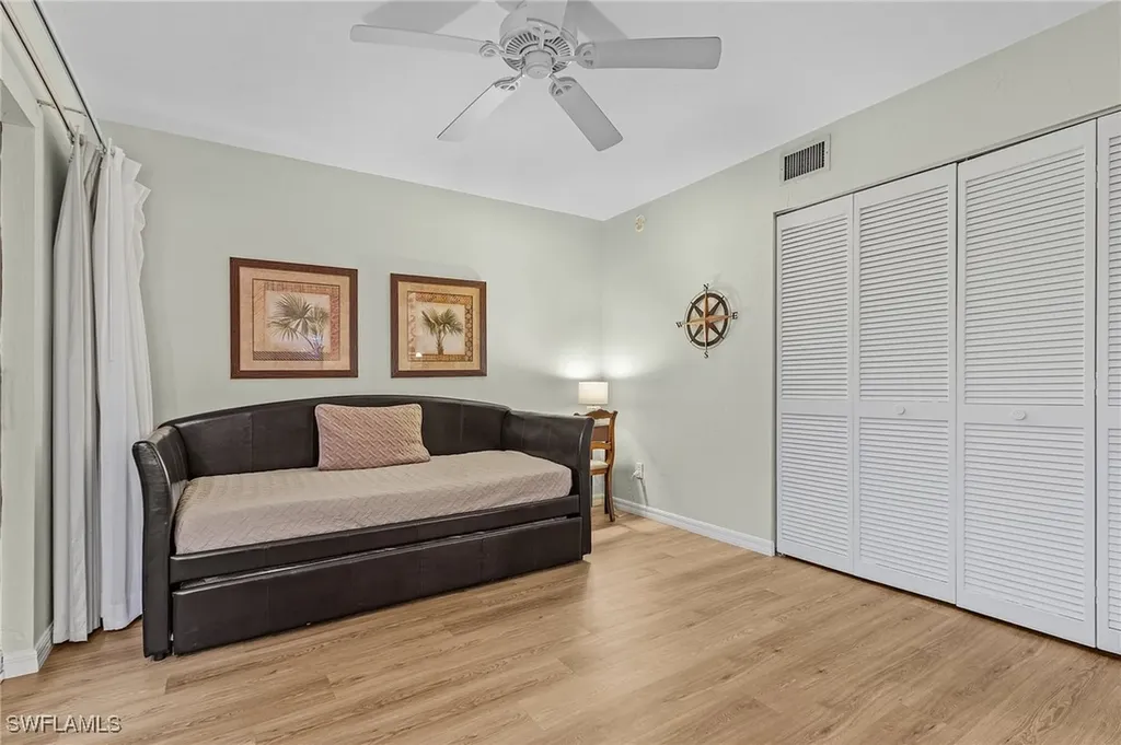 600 Neapolitan Way Naples FL 34103