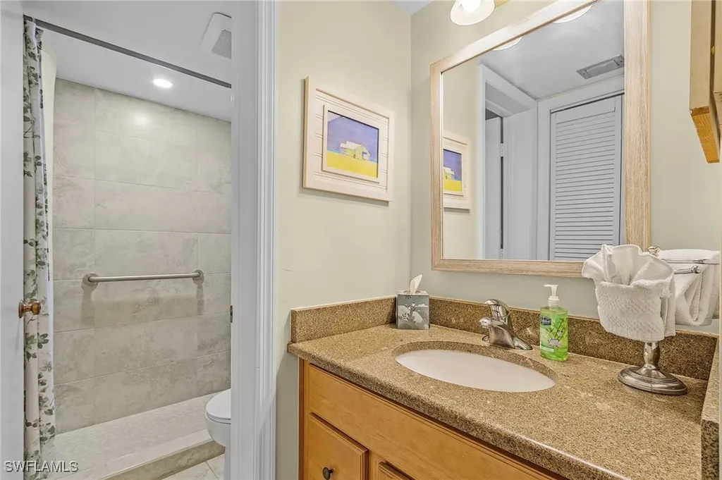600 Neapolitan Way Naples FL 34103