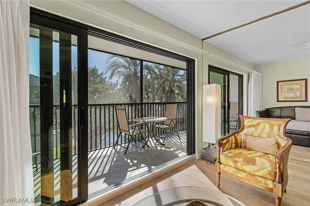 600 Neapolitan Way Naples FL 34103