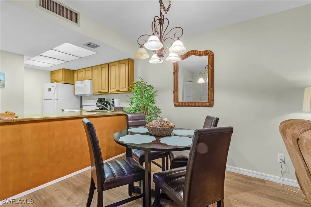 600 Neapolitan Way Naples FL 34103