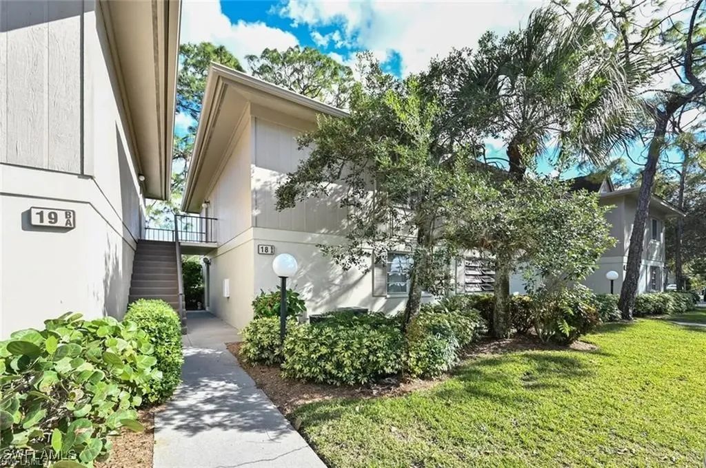 Naples FL, 18 Bob O Link Court, Unit 18B