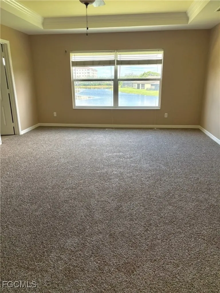 2851 Via Campania Street Fort Myers FL 33905
