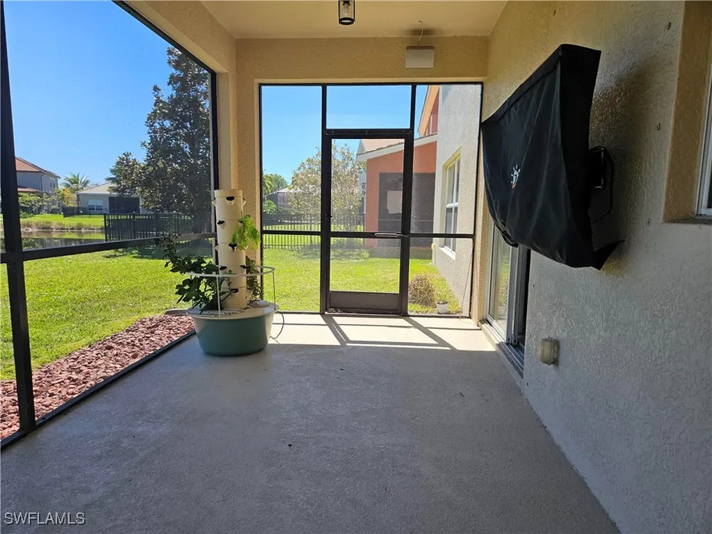 2851 Via Campania Street Fort Myers FL 33905