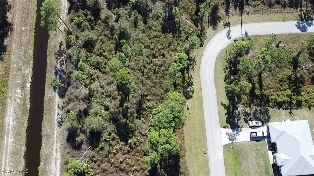 817 Pinecastle Drive Lehigh Acres FL 33974
