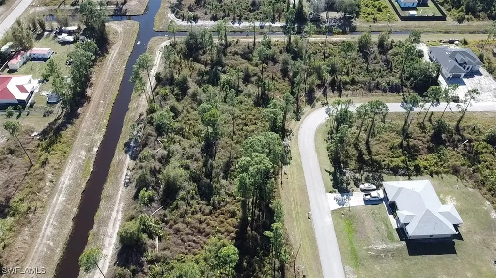817 Pinecastle Drive Lehigh Acres FL 33974