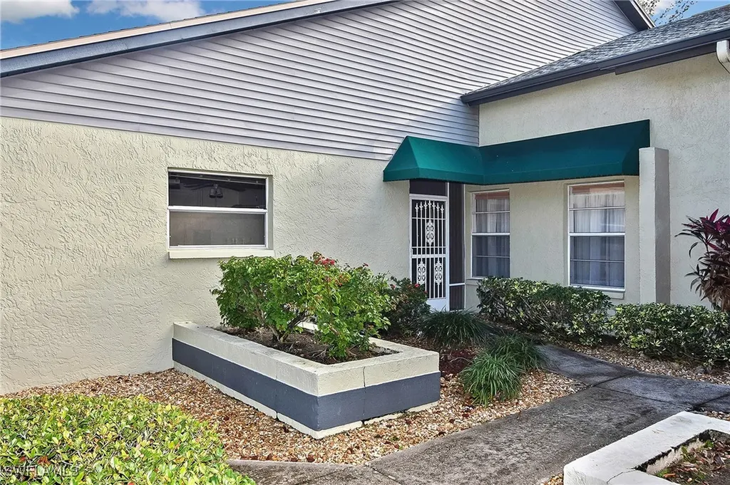 203 Mcgregor Park Circle Fort Myers FL 33908