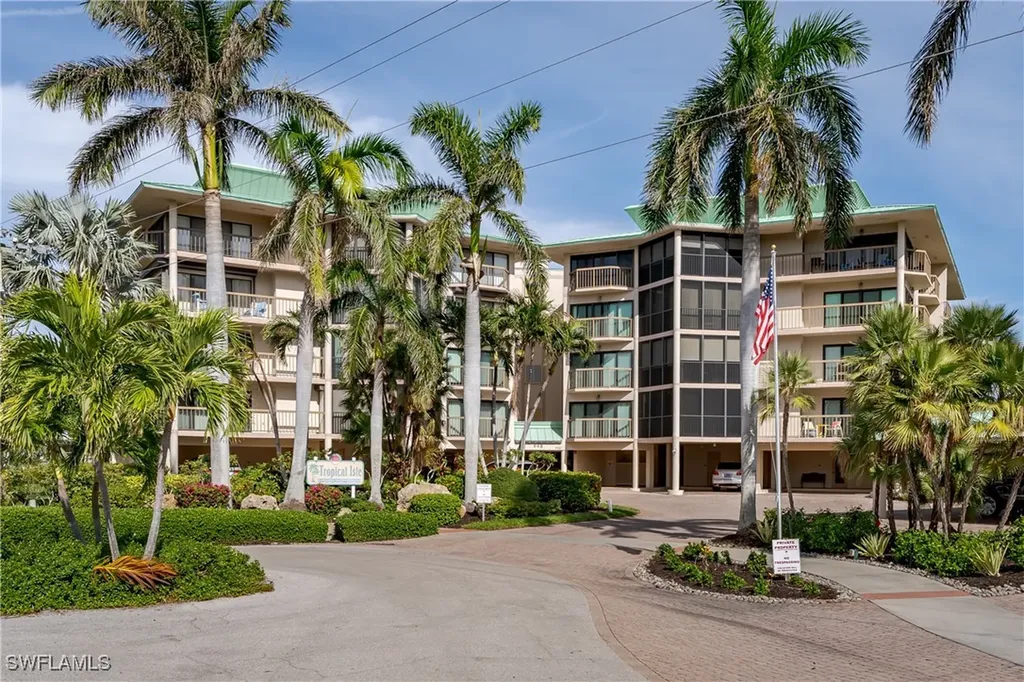 845 Collier Court Marco Island FL 34145