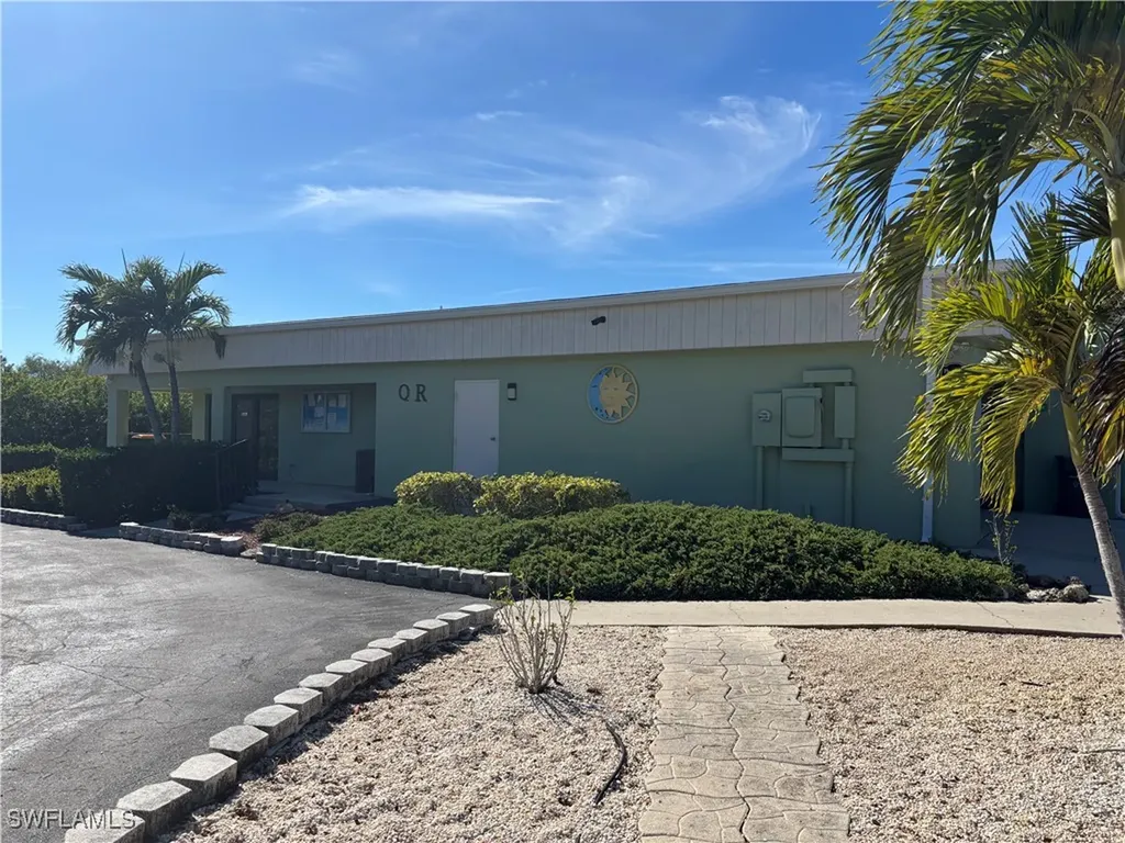 204 Grosbeak Lane Naples FL 34114