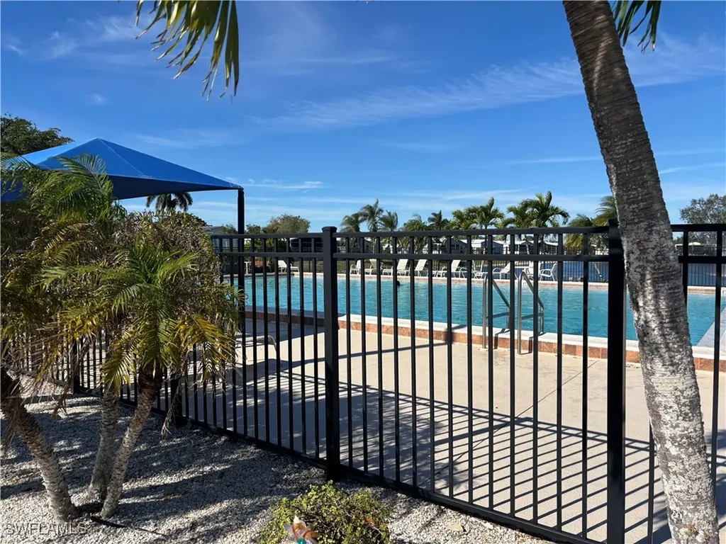 204 Grosbeak Lane Naples FL 34114