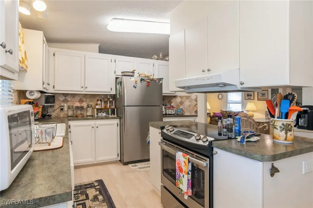 204 Grosbeak Lane Naples FL 34114