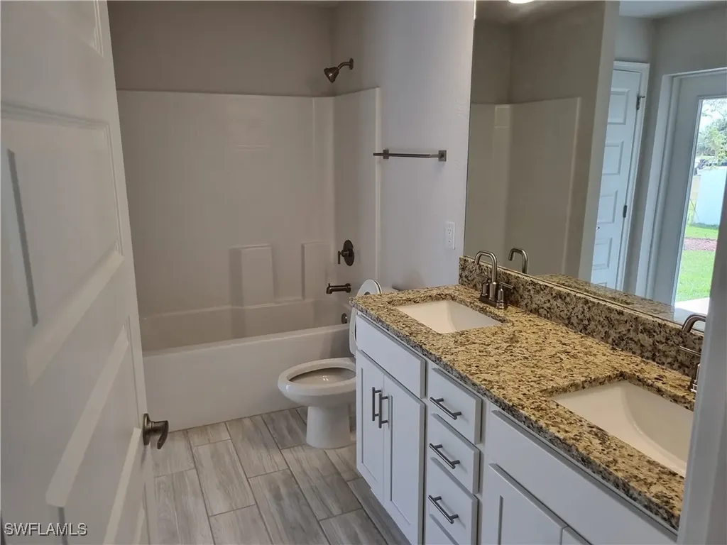 2328 NW 35th Place Cape Coral FL 33993