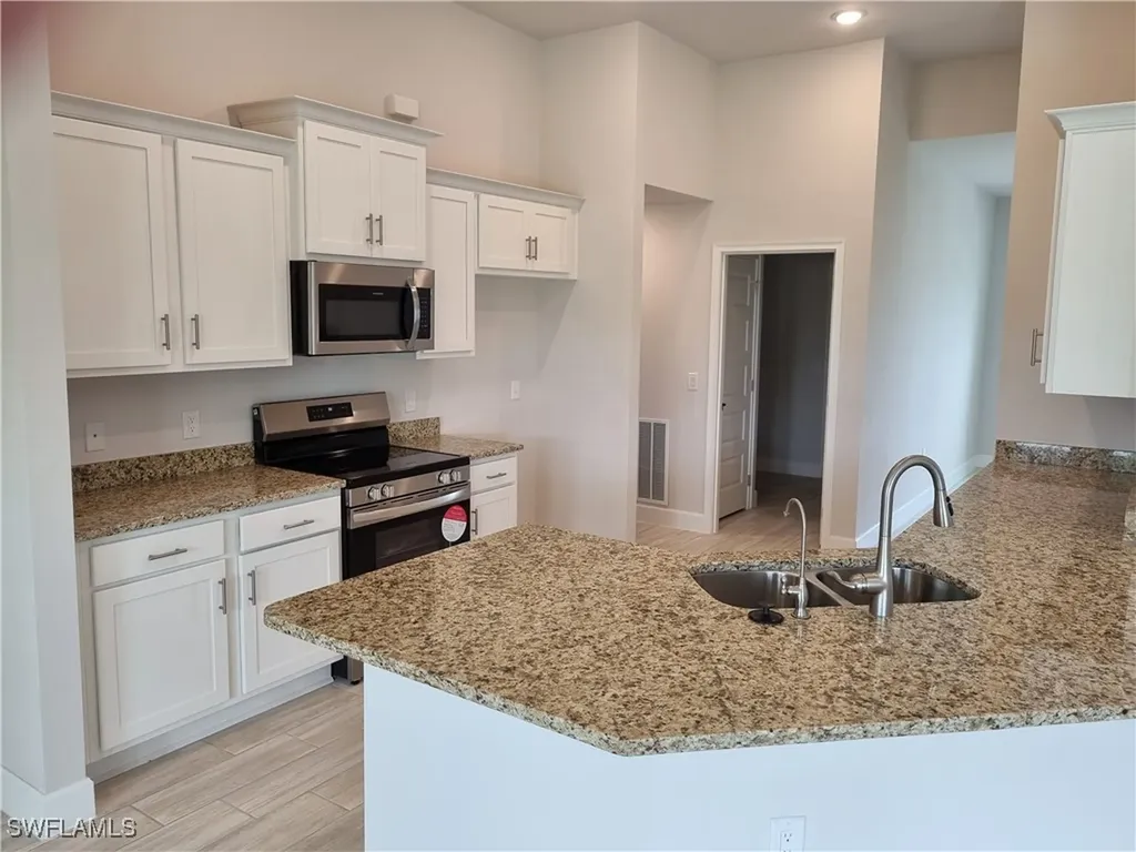 2328 NW 35th Place Cape Coral FL 33993