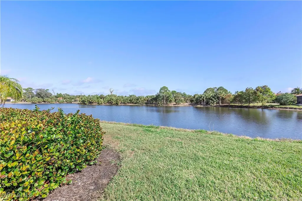 13060 Silver Thorn Loop North Fort Myers FL 33903
