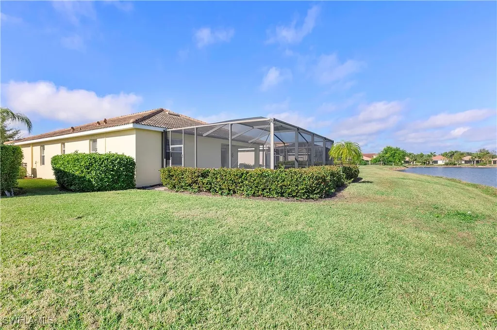 13060 Silver Thorn Loop North Fort Myers FL 33903