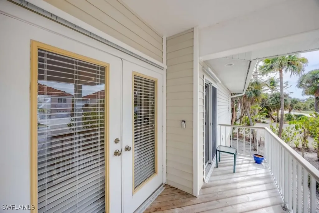 702 Pyrula Avenue Sanibel FL 33957