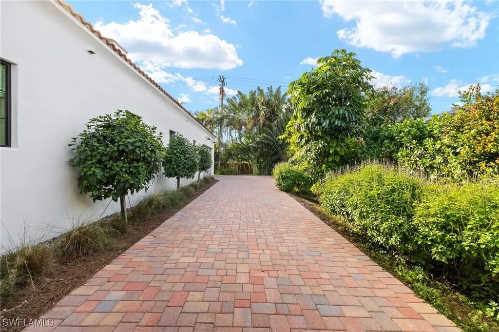 1364 Gasparilla Drive Fort Myers FL 33901