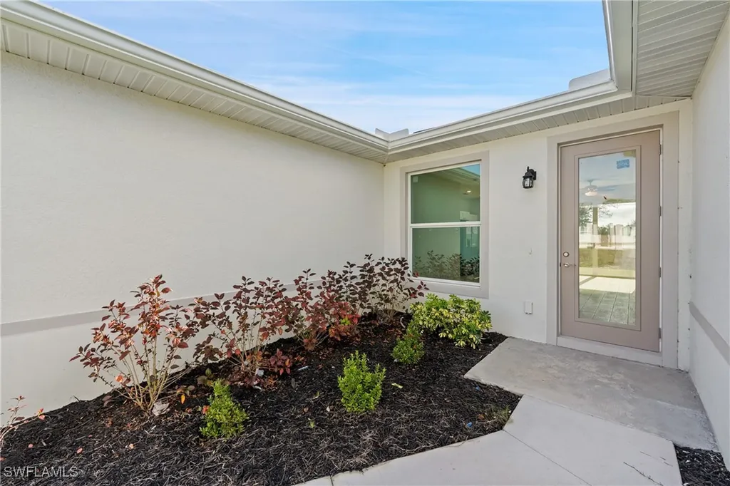 957 Commodore Street Lehigh Acres FL 33974