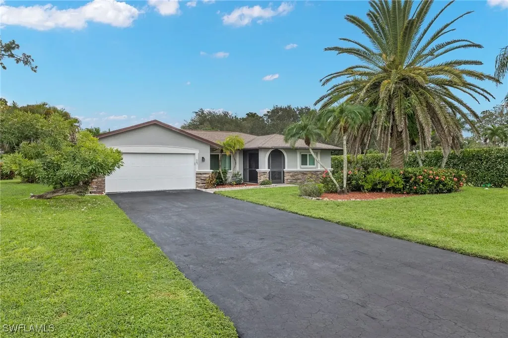 247 Erie Drive Naples FL 34110