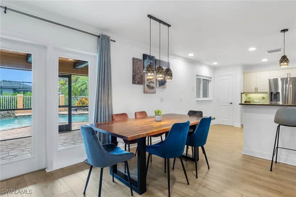247 Erie Drive Naples FL 34110