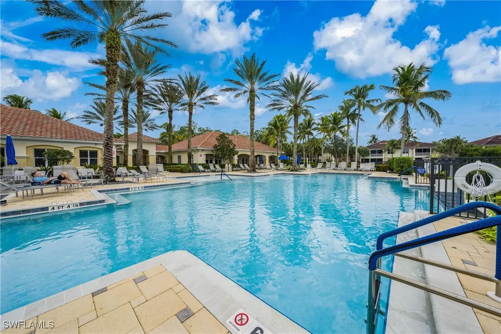 1878 Tarpon Bay Drive S Naples FL 34119