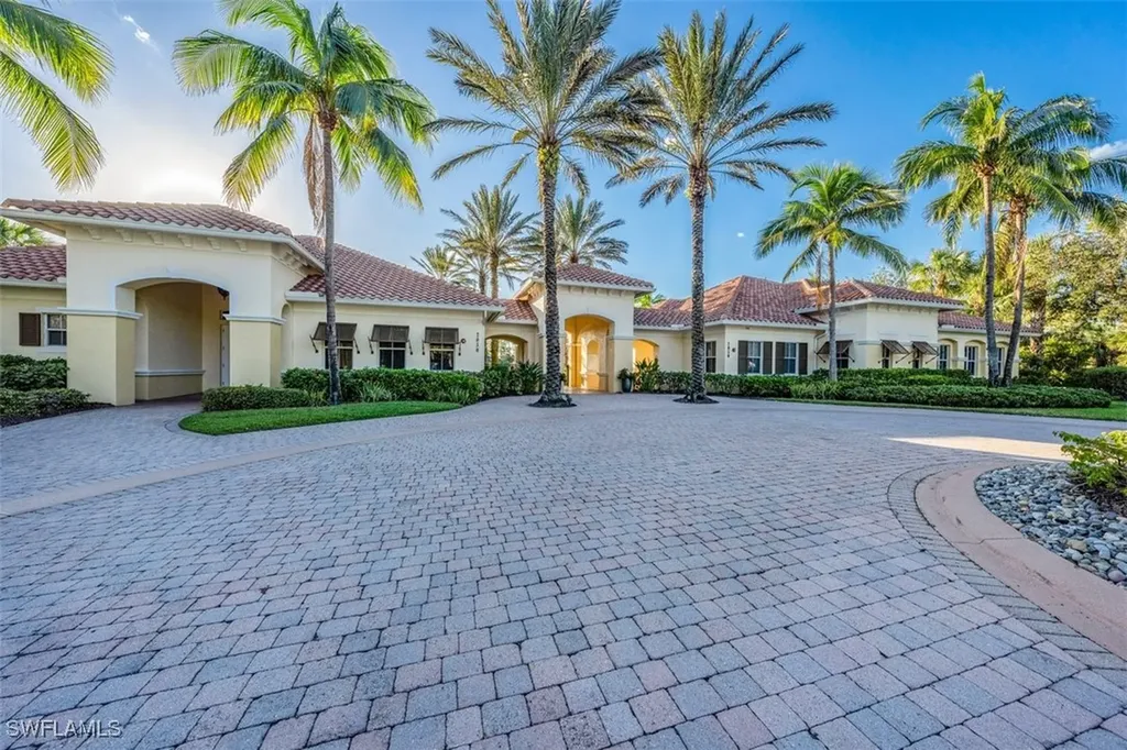 1878 Tarpon Bay Drive S Naples FL 34119