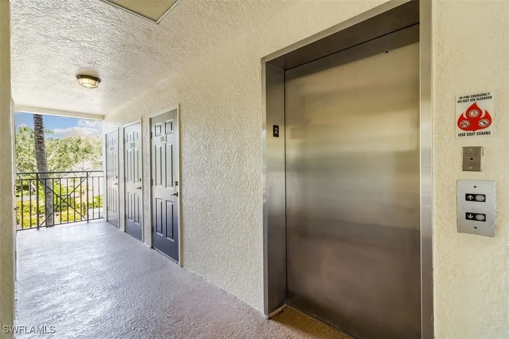 1878 Tarpon Bay Drive S Naples FL 34119