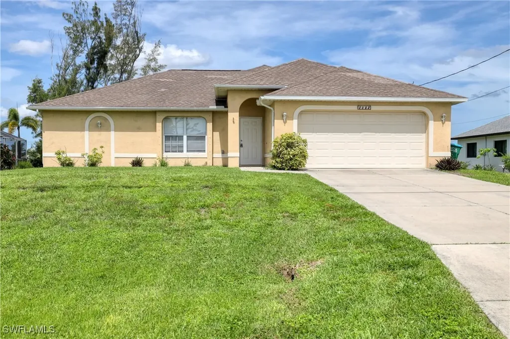 2022 SW 15th Avenue Cape Coral FL 33991