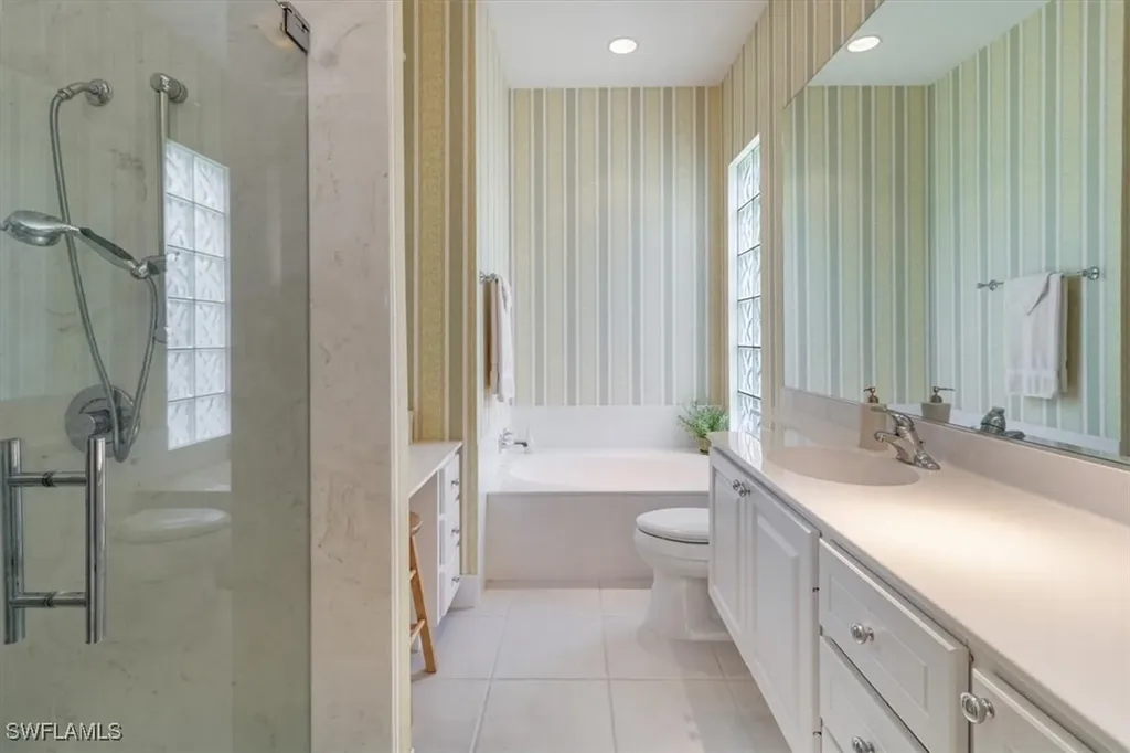 4768 Martinique Way Naples FL 34119