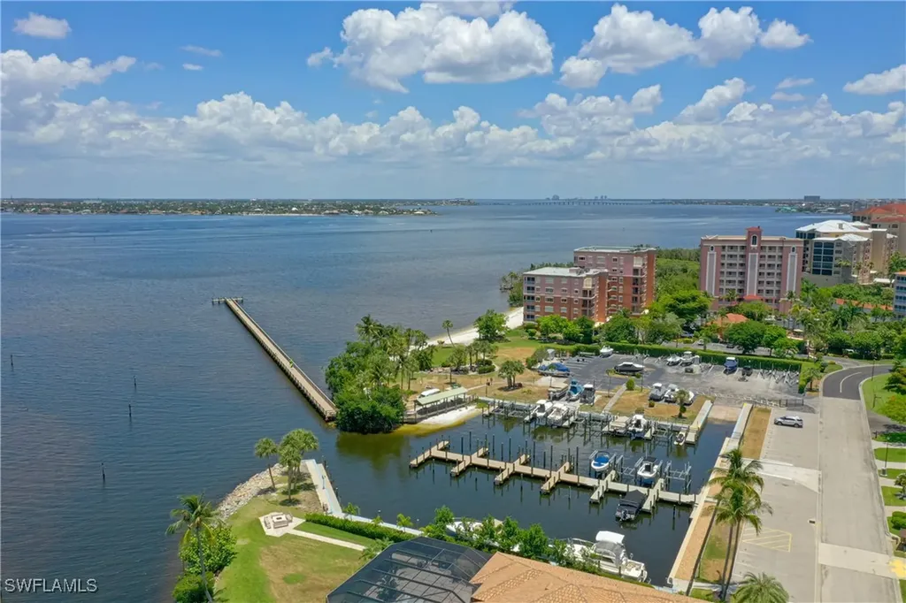 7105 Quail Run Court W Fort Myers FL 33908