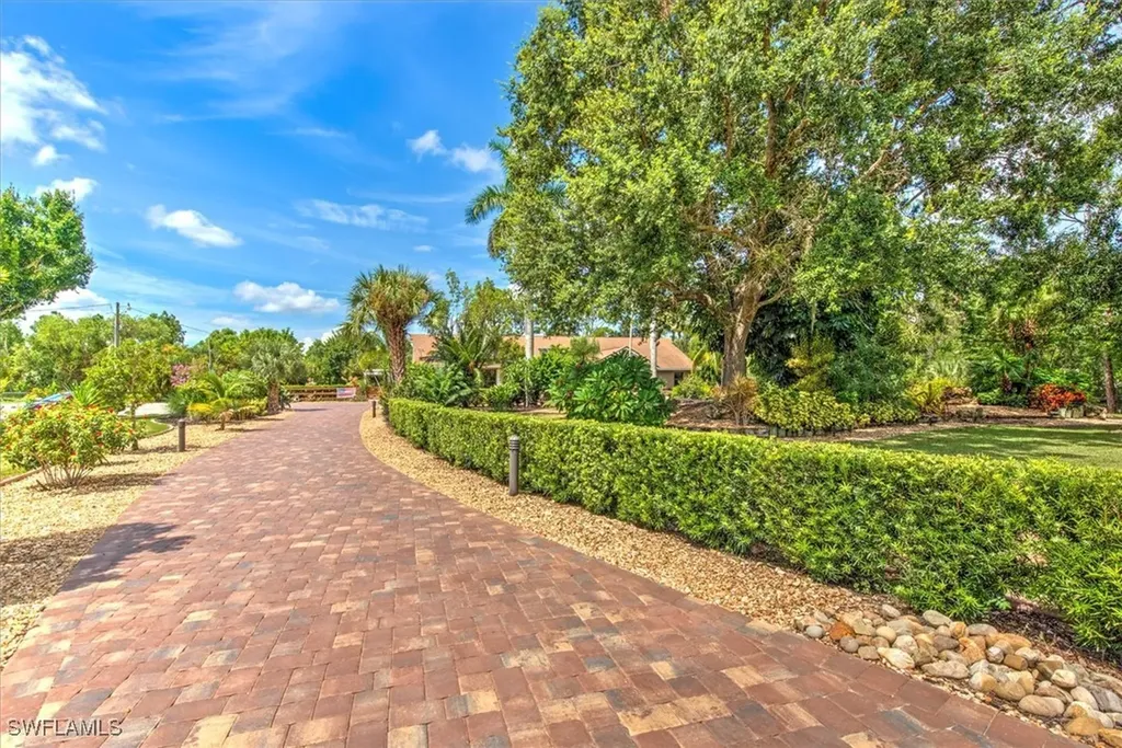 15920 Country Court Fort Myers FL 33912
