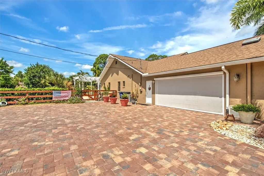15920 Country Court Fort Myers FL 33912