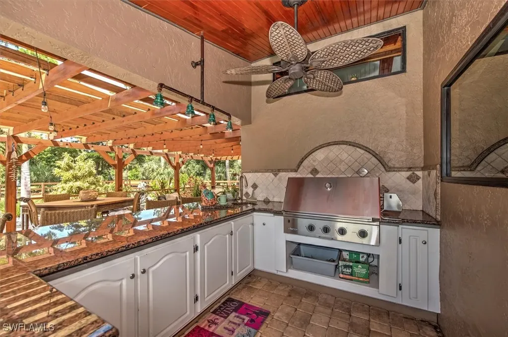15920 Country Court Fort Myers FL 33912