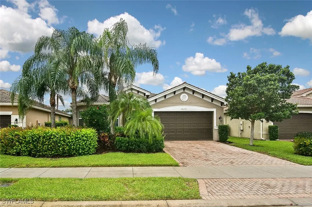 Naples FL, 6674 Marbella Lane