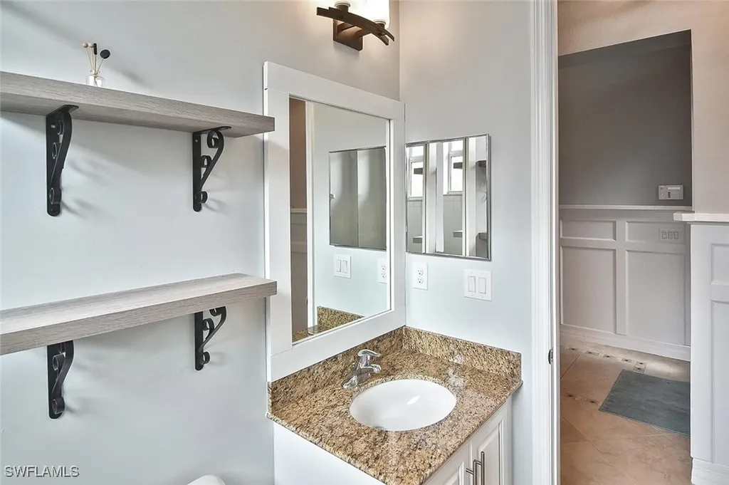 6674 Marbella Lane Naples FL 34105