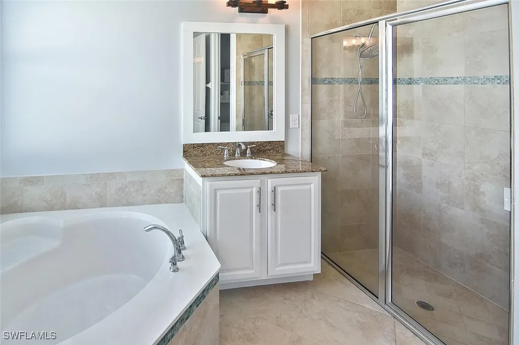 6674 Marbella Lane Naples FL 34105