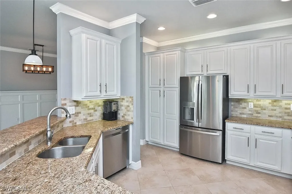 6674 Marbella Lane Naples FL 34105