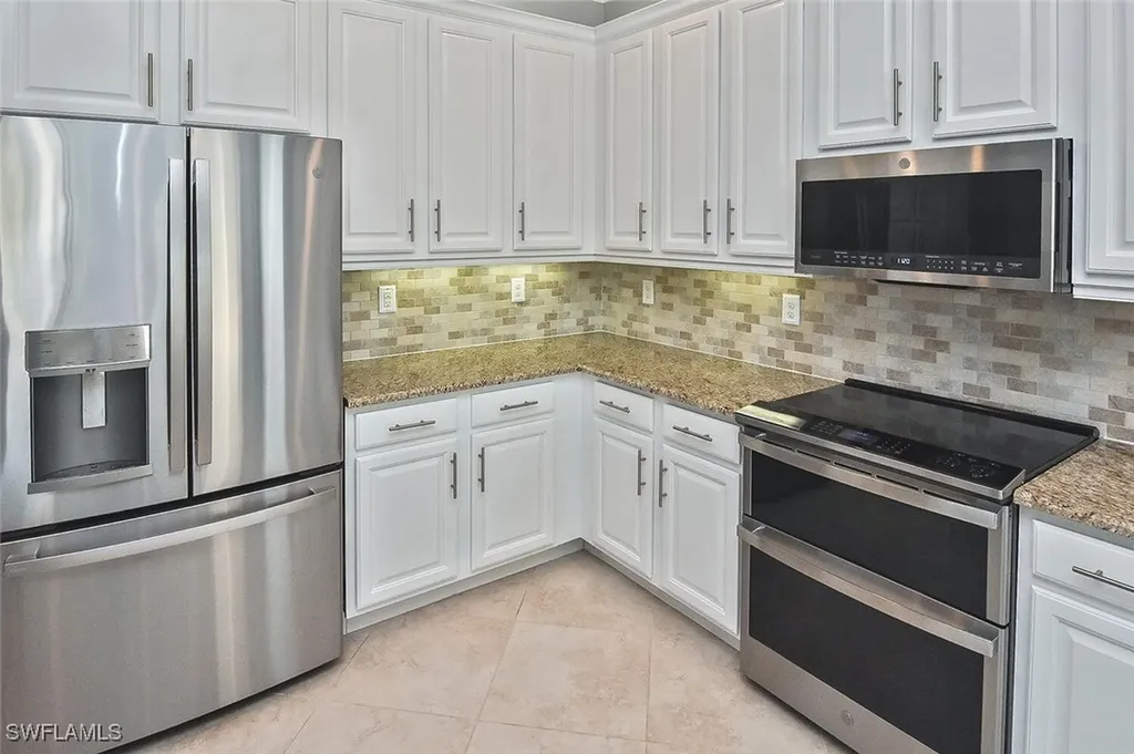 6674 Marbella Lane Naples FL 34105