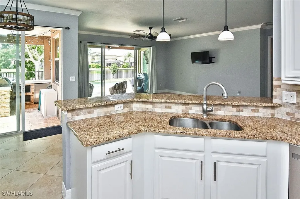 6674 Marbella Lane Naples FL 34105