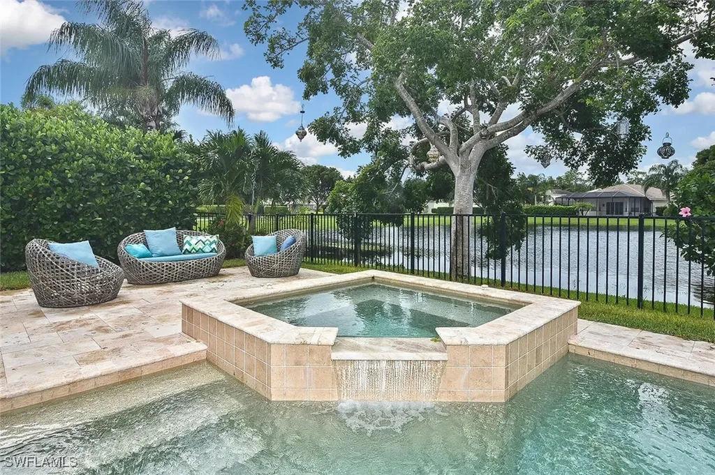 6674 Marbella Lane Naples FL 34105
