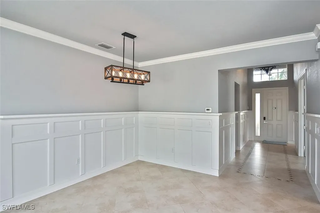 6674 Marbella Lane Naples FL 34105