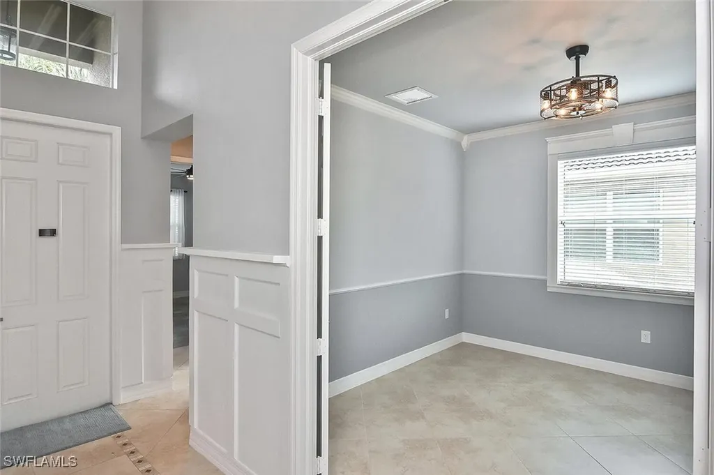 6674 Marbella Lane Naples FL 34105