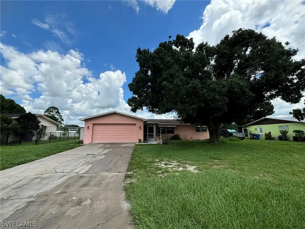 213 Idleview Avenue Lehigh Acres FL 33936